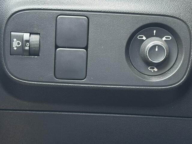 Citroen C3 1.2 PureTech Shine Prijs Inclusief Onderhoud & 12 Maand BOVAG Garantie | Stoelverwarming | Climate Control |