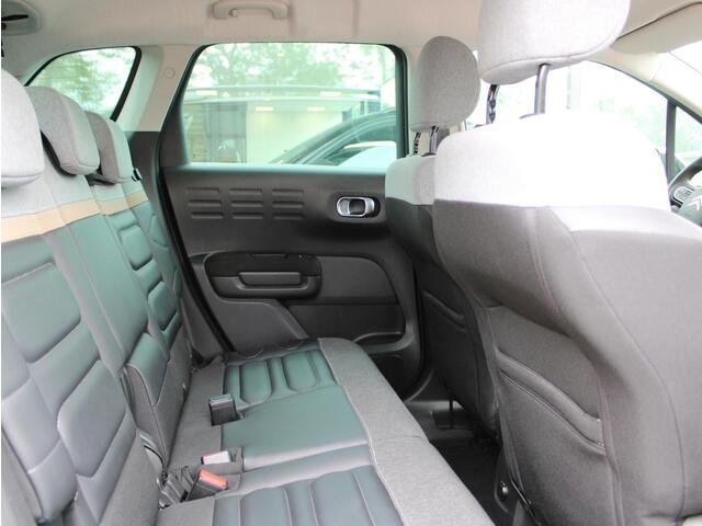 Citroen C3 Aircross 1.2 PureTech Shine Automaat | Navi / Camera / Climate