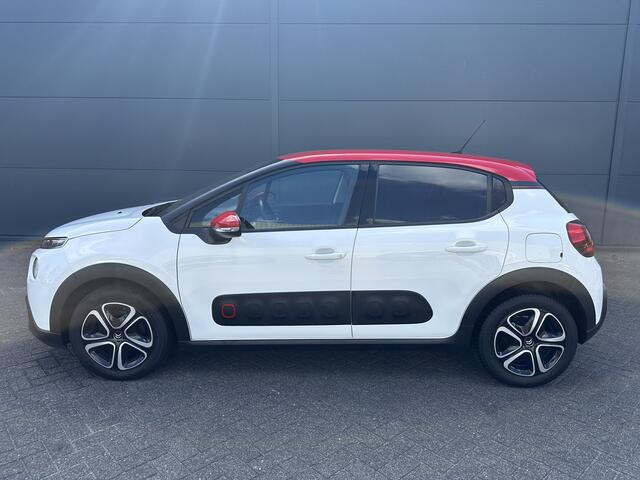 Citroen C3 82PK SHINE (Trekhaak - Parkeersensoren Achter - Camera - Automatische Airco - Apple Carplay - Stoelverwarming))