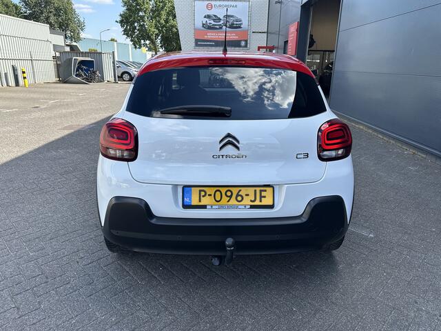 Citroen C3 82PK SHINE (Trekhaak - Parkeersensoren Achter - Camera - Automatische Airco - Apple Carplay - Stoelverwarming))