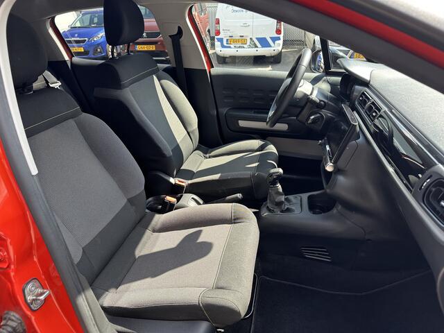 Citroen C3 82PK Feel Edition (Trekhaak - Parkeersensoren Achter - Automatische Airco - Navigatie - Apple Carplay)