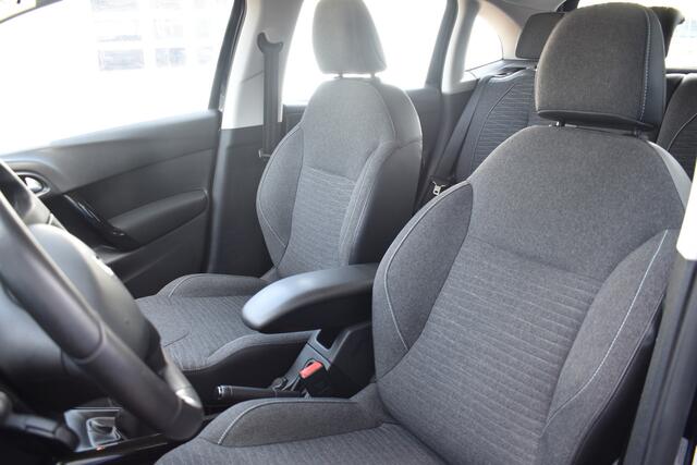 Citroen C3 PureTech 82 Selection Navi | Airco | parkeerhulp | Trekhaak | **