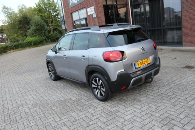 Citroen C3 Aircross 1.2 PureTech S&S Shine Navi-Camera-Dodehoek Detectie-Stoelverwarming- Schuifdak-Trekhaak-Winterbanden