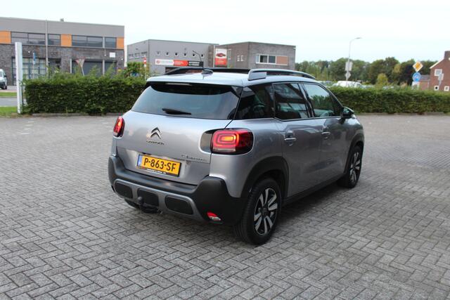 Citroen C3 Aircross 1.2 PureTech S&S Shine Navi-Camera-Dodehoek Detectie-Stoelverwarming- Schuifdak-Trekhaak-Winterbanden
