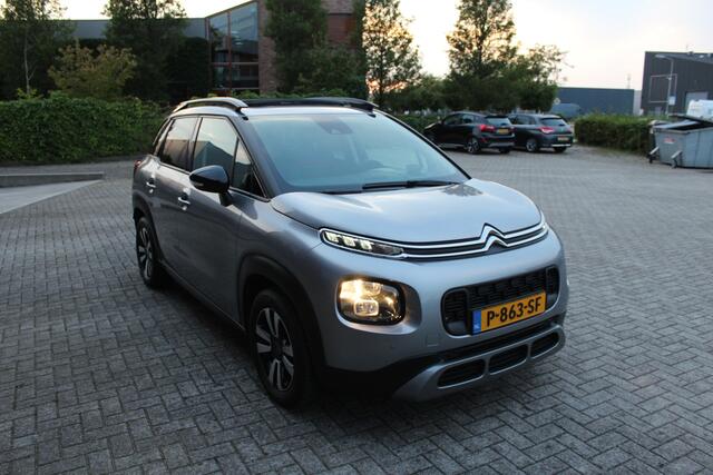 Citroen C3 Aircross 1.2 PureTech S&S Shine Navi-Camera-Dodehoek Detectie-Stoelverwarming- Schuifdak-Trekhaak-Winterbanden