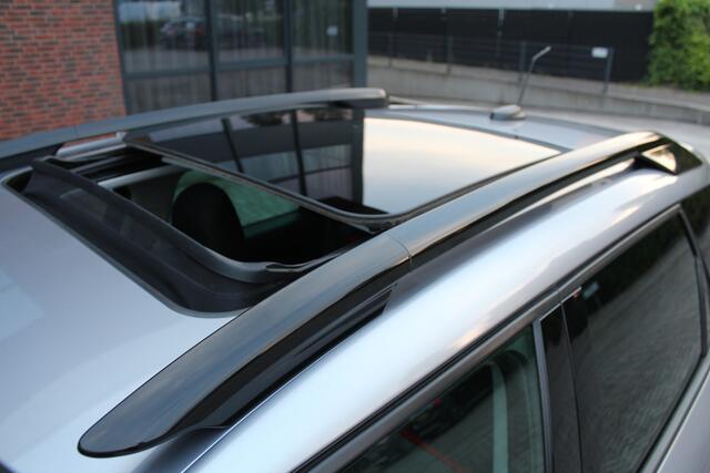 Citroen C3 Aircross 1.2 PureTech S&S Shine Navi-Camera-Dodehoek Detectie-Stoelverwarming- Schuifdak-Trekhaak-Winterbanden