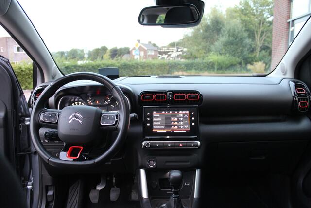 Citroen C3 Aircross 1.2 PureTech S&S Shine Navi-Camera-Dodehoek Detectie-Stoelverwarming- Schuifdak-Trekhaak-Winterbanden