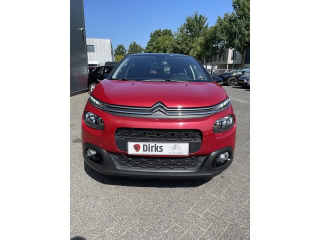Citroen C3 82pk Shine (Camera - Navigatie via APP - Automatische Airco - Apple Carplay - Parkeersensoren - Lichtmetalen velgen)