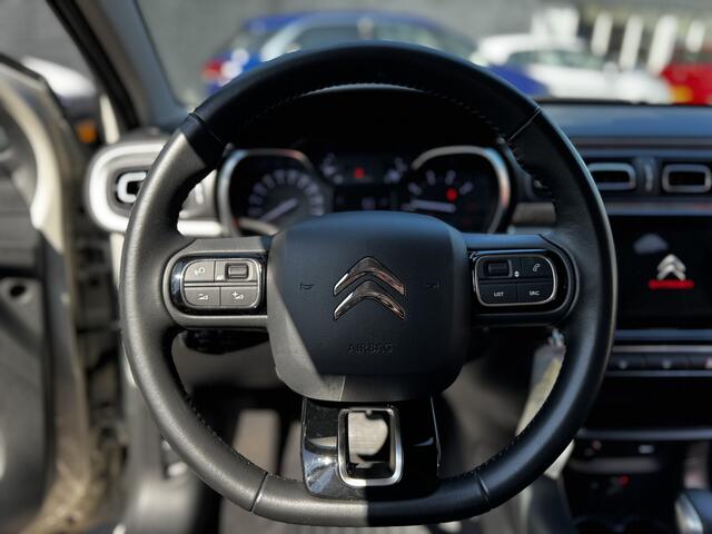 Citroen C3 1.2 PureTech Shine Automaat | Carplay | Keyless entry | Grootlicht assistent | Dodehoek detectie