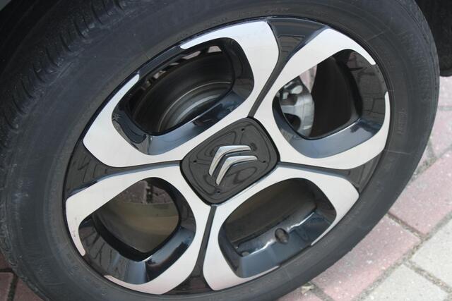 Citroen C3 Aircross 1.2 PureTech S&S Shine TREKHAAK - 30.933KM!