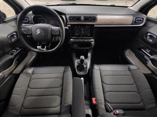 Citroen C3 1.2 PureTech Shine Exclusive Camera Navi-Carplay Luxe Bekleding Bi-tone Cruise-Control