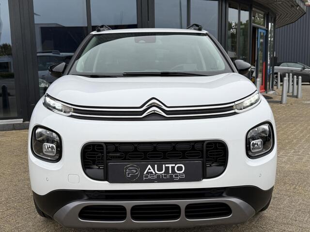 Citroen C3 Aircross 1.2 PureTech S&S Shine 110PK | BOMVOL | Dealeronderhouden | Trekhaak | Achteruitrijcamera | Grip Control | Head-up Display | Parkeersensoren Voor & Achter | Keyless Entry | Stoelverwarming | Navigatie |