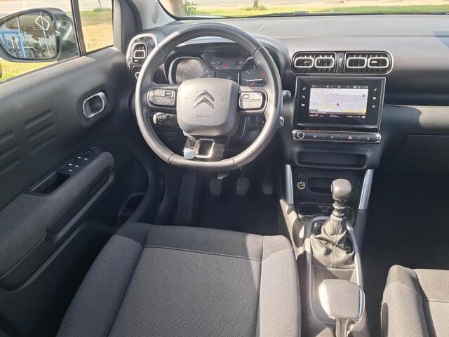 Citroen C3 Aircross 1.2 PureTech Shine Navi/Camera/Apple Car Play/Trekhaak/17"Velgen/GEEN AFLEVERKOSTEN