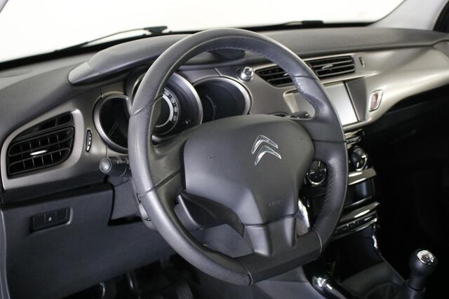 Citroen C3 1.2 PureTech Selection. Climate | Carplay | Cruise | Trekhaak.