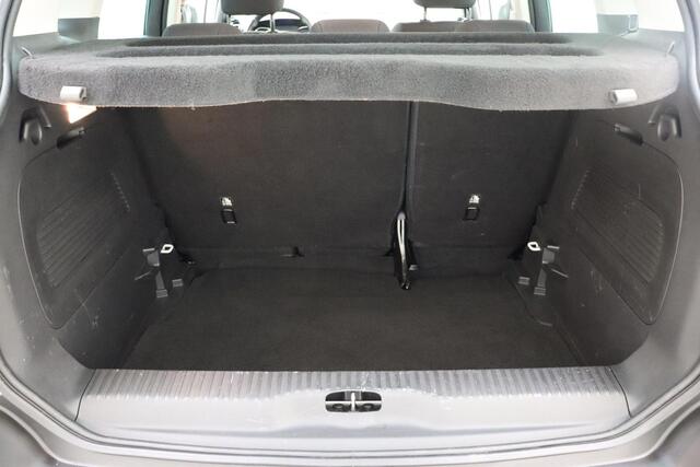 Citroen C3 Aircross 1.2 PureTech 110pk S&S Feel | Navigatie | DAB | Climate control | Cruise control | Extra getint glas | Dakrails | Hoge instap | Cruise control