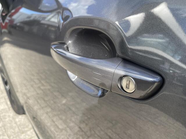 Citroen C3 Aircross 1.2 PureTech Shine 16"/Camera/Keyless/Head-up/Dodehoek/Grip Control/Navigatie/Apple Carplay & Android Auto/Climate/Cruise/PDC v+a