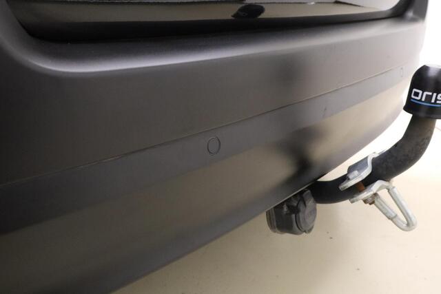 Citroen C3 1.2 PureTech S&S Shine 110 PK Automaat | Navigatie | Panoramadak | Trekhaak | Climate control | Lichtmetalen velgen | Extra getint glas