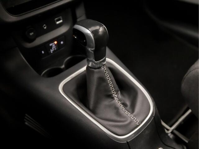 Citroen C3 1.2 PureTech S&S Shine Automaat (APPLE CARPLAY, GROOT NAVI, CAMERA, SPORTSTOELEN, PARKEERSENSOREN, CRUISE, LM VELGEN, NIEUWE APK, NIEUWSTAAT)