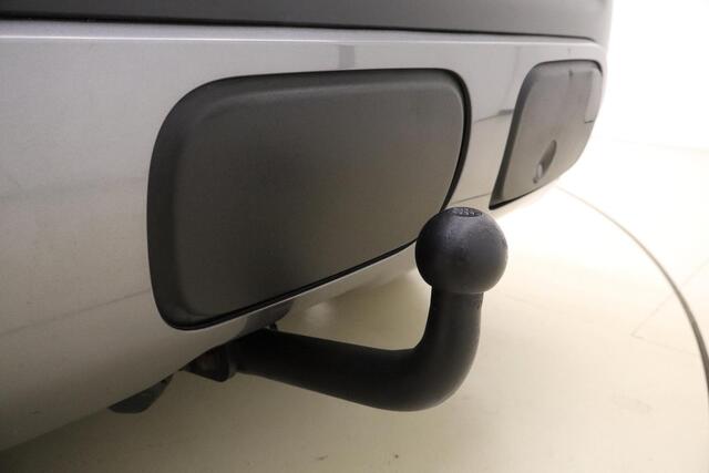 Citroen C3 Aircross 1.2 PureTech S&S Feel 110 PK | Handgeschakeld | Trekhaak | Mirror Screen | Cruise Control | Parkeersensor | Airco |