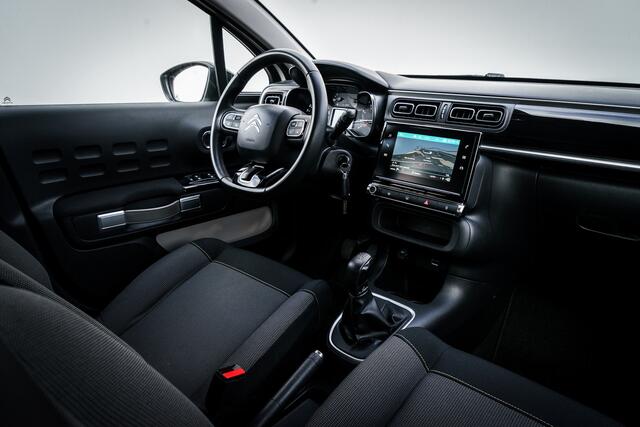 Citroen C3 1.2 PureTech S&S Shine RIJKLAAR INCL:GARANTIE | Trekhaak | Two Tone-kleur zwart dak | Clima | 16'' LMV | Camera | Navi |