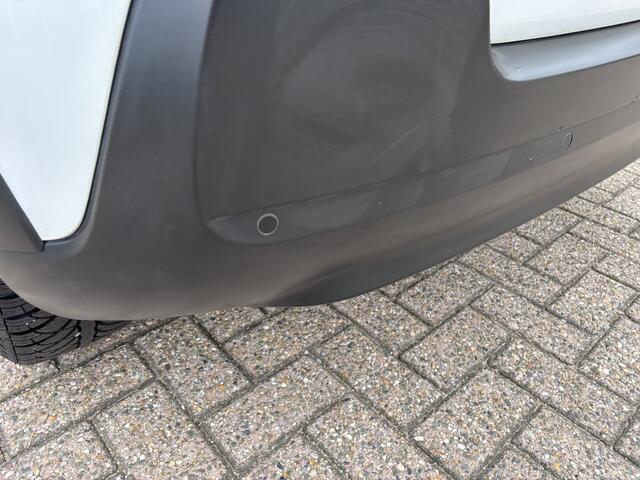 Citroen C3 1.2 PureTech C-Series [ apple cp,ecc,audio,cruise,pdc ]