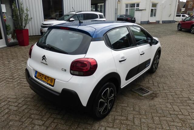 Citroen C3 1.2 PureTech Shine Automaat StartStop Navigatie Camera