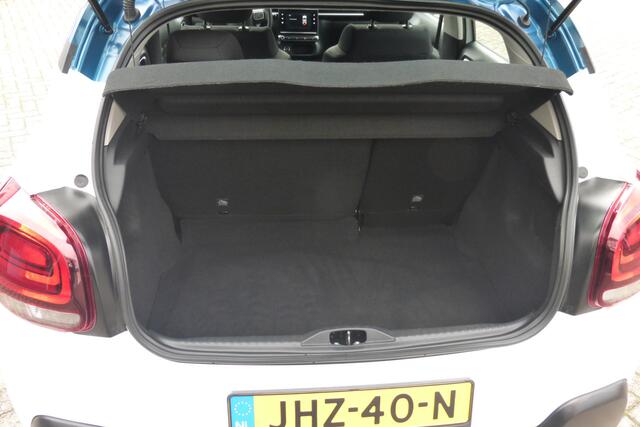 Citroen C3 1.2 PureTech Shine Automaat StartStop Navigatie Camera
