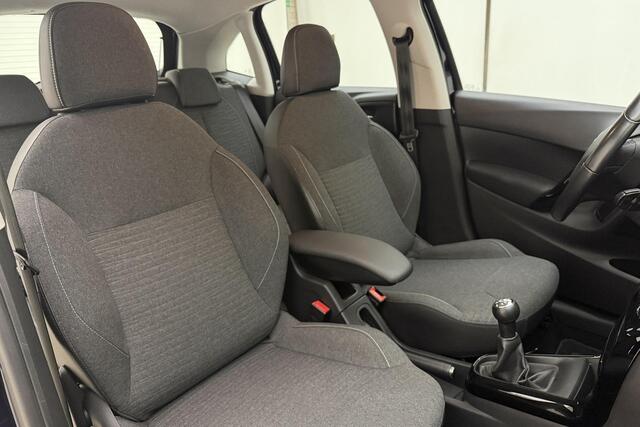 Citroen C3 1.2 PureTech Selection | Navigatie | Climate control | Cruise control | Bluetooth