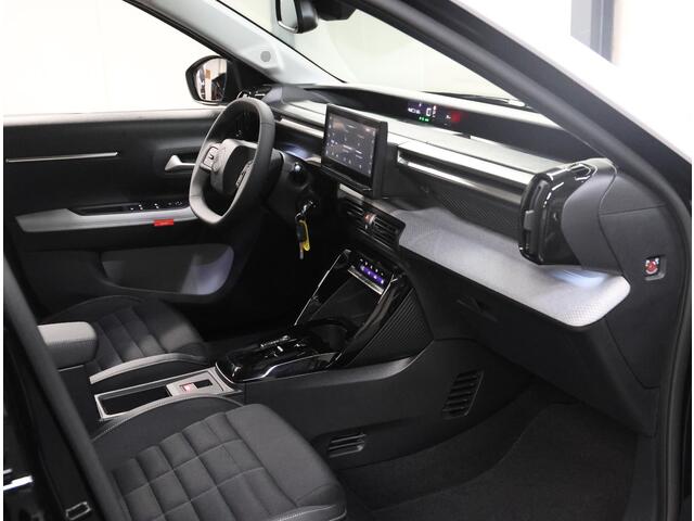 Citroen C3 Ë-C3 Aircross Max 113pk Comfort Range 44 kWh | Navigatie | ClimateControl | Camera | AppleCarPlay/AndroidAuto | CruiseControl | Comfortstoelen |