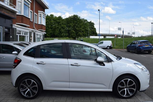 Citroen C3 1.2 PureTech Exclusive Automaat PDC Navi A.Camera Apple Carplay