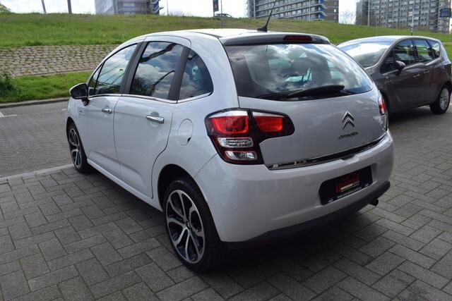 Citroen C3 1.2 PureTech Exclusive Automaat PDC Navi A.Camera Apple Carplay
