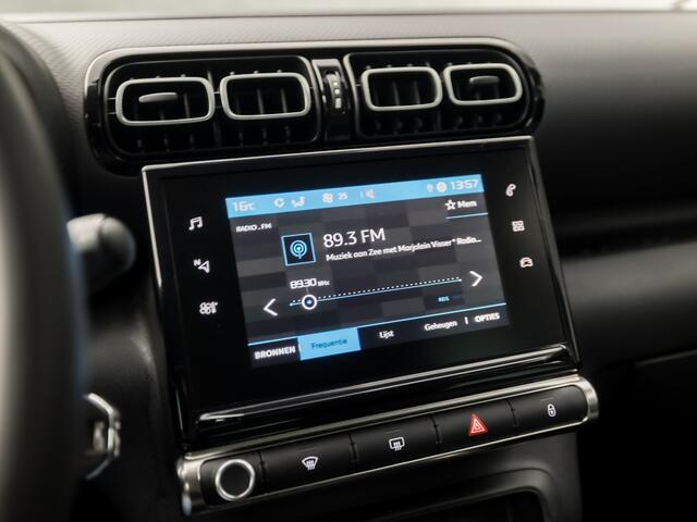 Citroen C3 Aircross 1.2 PureTech Max Sport (APPLE CARPLAY, GROOT NAVI, CRUISE, GETINT GLAS, SPORTSTOELEN, LM VELGEN, PARKEERSENSOREN, NIEUWSTAAT)