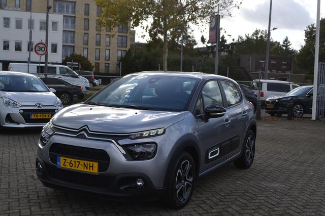 Citroen C3 1.2 PureTech Plus I NAVIGATIE I PARKEERSENSOREN ACHTER I CENTRALE DEURVERGRENDELING I LAGE KM STAND van 12.669 KM I