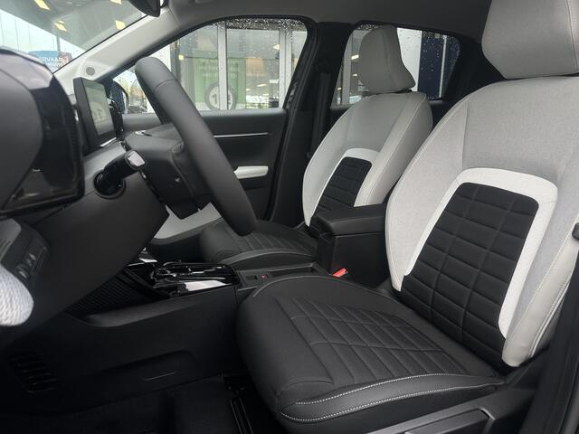 Citroen C3 1.2 Hybrid 110pk Max | Trekhaak | Comfort Seats | Apple Carplay/Android Auto | Parkeercamera/-sensoren | Navigatie | Cruise Control | DAB | Climate Control | Full LED |