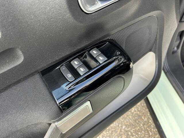 Citroen C3 1.2 PureTech Shine Camera Uniek! NAP