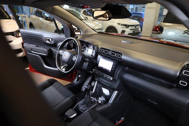 Citroen C3 Aircross 1.2 PureTech S&S Shine Carplay | Lichtmetaal | Panoramisch dak