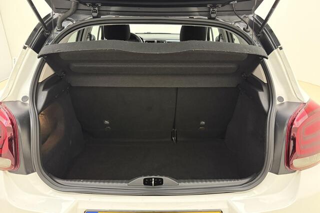 Citroen C3 1.2 PureTech S&S Feel Edition 82 PK | Handgeschakeld | Trekhaak | Parkeersensor | Cruise Control | Navigatie | Mirror Screen | Apple Carplay | Airco | AUX | USB |