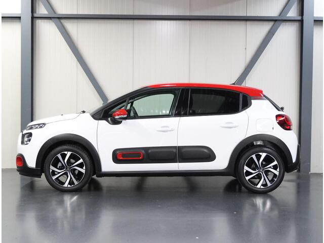 Citroen C3 1.2 110PK Shine | AUTOMAAT | AppleCarplay/AndroidAuto | Camera | Cruise Control | Privacy Glass | Navigatie | 17"LMV | Isofix | Two-Tone | Parkeersensoren |