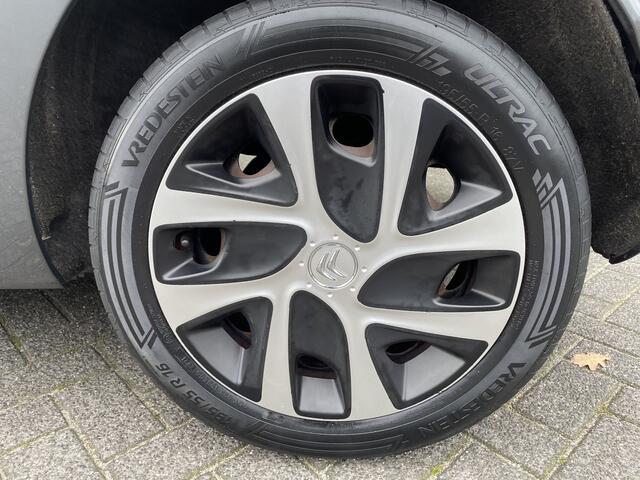 Citroen C3 82pk Feel Edition (Navigatie - Automatische Airco - Apple Carplay - Cruise Controle)