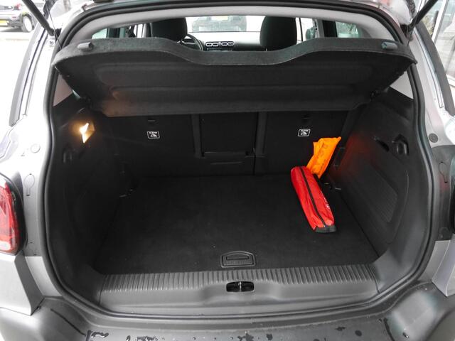 Citroen C3 Aircross 1.2 PureTech Shine Pack | Panoramadak | | Camera | Climate control | Navigatie | 17 inch lichtmetalen velgen | Keyless entry en start