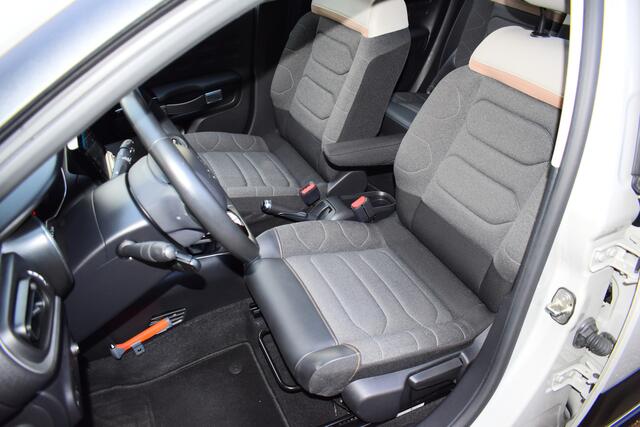 Citroen C3 PureTech 83 Feel Navi | Airco | parkeerhulp | Luxe interieur |