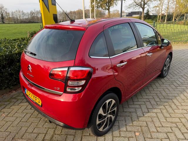 Citroen C3 1.2 PureTech Exclusive Pano / ECC / Cruise