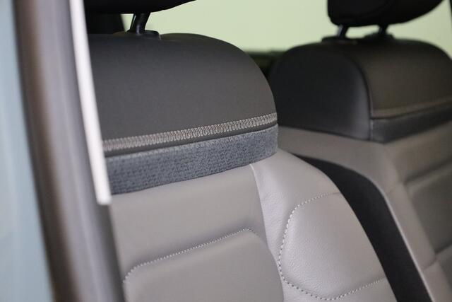 Citroen C3 Aircross PT 130 Shine Panorama | Leder | Carplay | Camera | Stoelverwarming