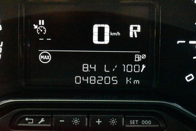 Citroen C3 Aircross PureTech EAT6 Shine | Carplay | Navigatie | Airco | Camera achter | winterbanen en zomerbanden |