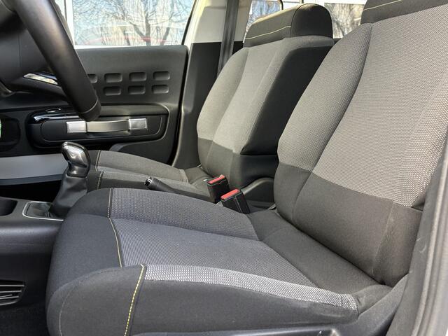 Citroen C3 1.2 PureTech S&S Shine | Navi | Camera | Caplay| Trekhaak | Cruise & Climate Control | Interesse? Bel of App naar: 06 30 51 05 90