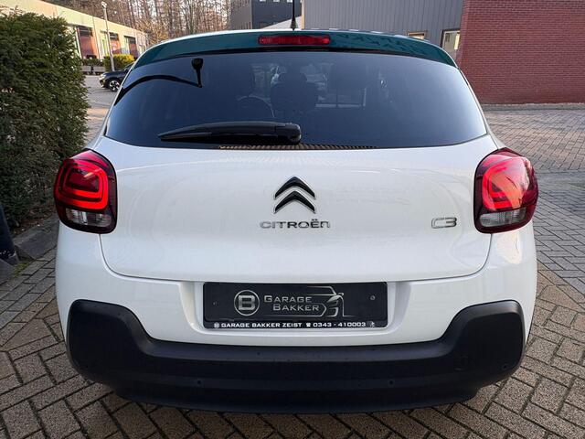 Citroen C3 1.2 PureTech Shine Bi-Tone Blue Edition Stoelverwarming Led Navigatie-Carplay Cruise-Control Distributie vervangen