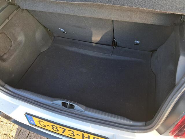 Citroen C3 1.2 PureTech S&S Feel Edition ALL IN RIJKLAARPRIJS/Airco/Parkeersensoren/Apple Carplay/Cruise Controle/Privacy Glass