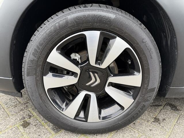Citroen C3 110pk Max (Camera - Keyless Entry - Automatische Airco - LED - Navigatie - Apple Carplay)