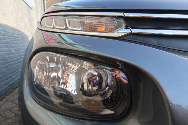 Citroen C3 1.2 PureTech Shine Eerste eigenaar bij ons bedrijf in onderhoud