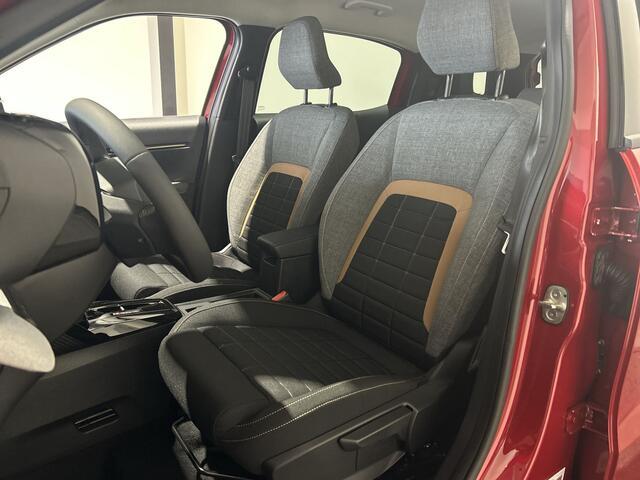 Citroen C3 Ë-C3 Aircross Plus 113pk Comfort Range 44 kWh 11 kw lader | Apple Carplay | Parkeercamera | Zwart dak!